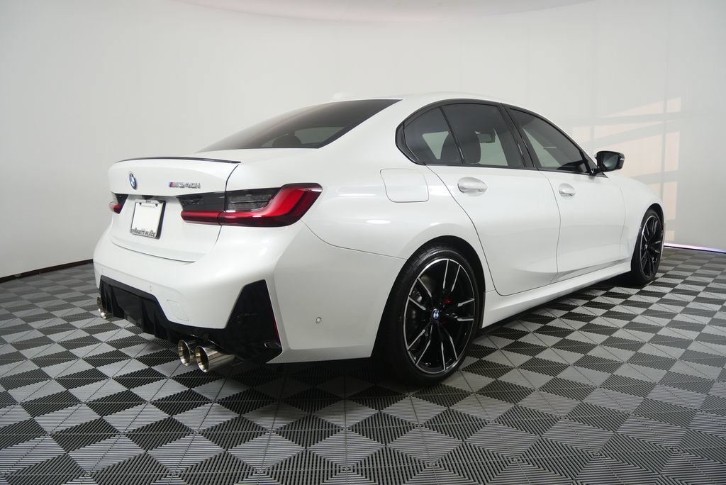 Used 2026 BMW M340i Sedan w/ Premium Package RWD image 3