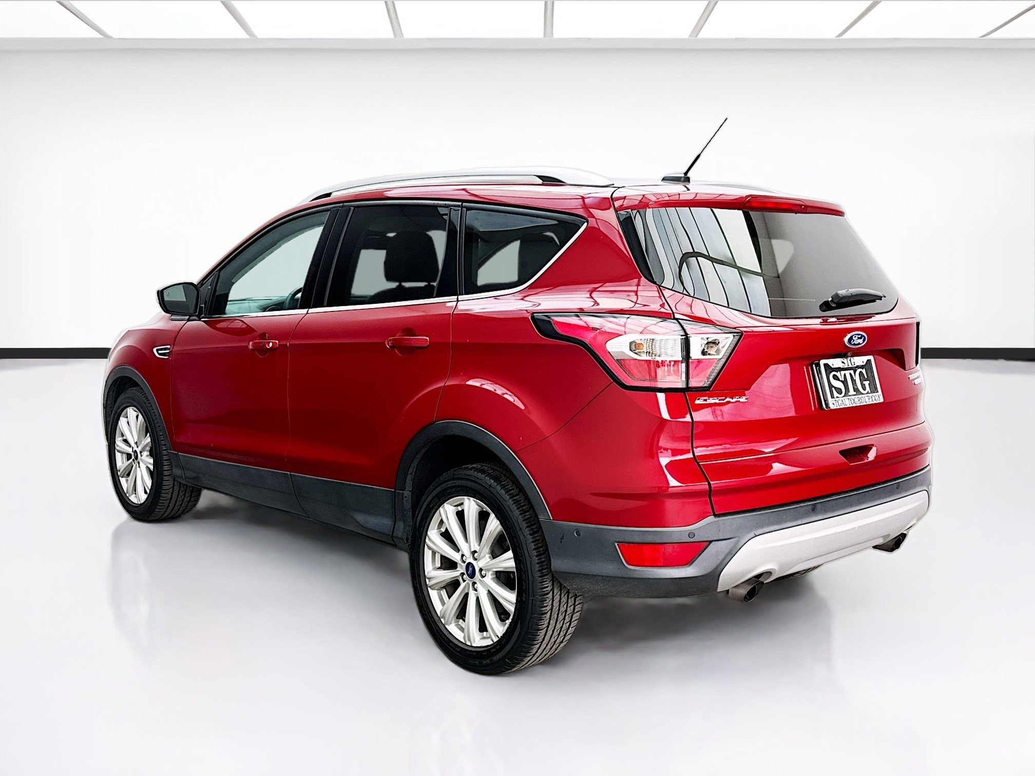 Used 2017 Ford Escape Titanium w/ Equipment Group 301A FWD image 6