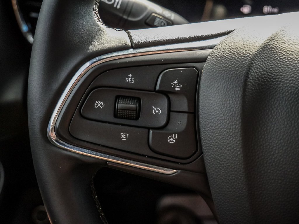 Used 2026 Buick Envista Avenir FWD image 41