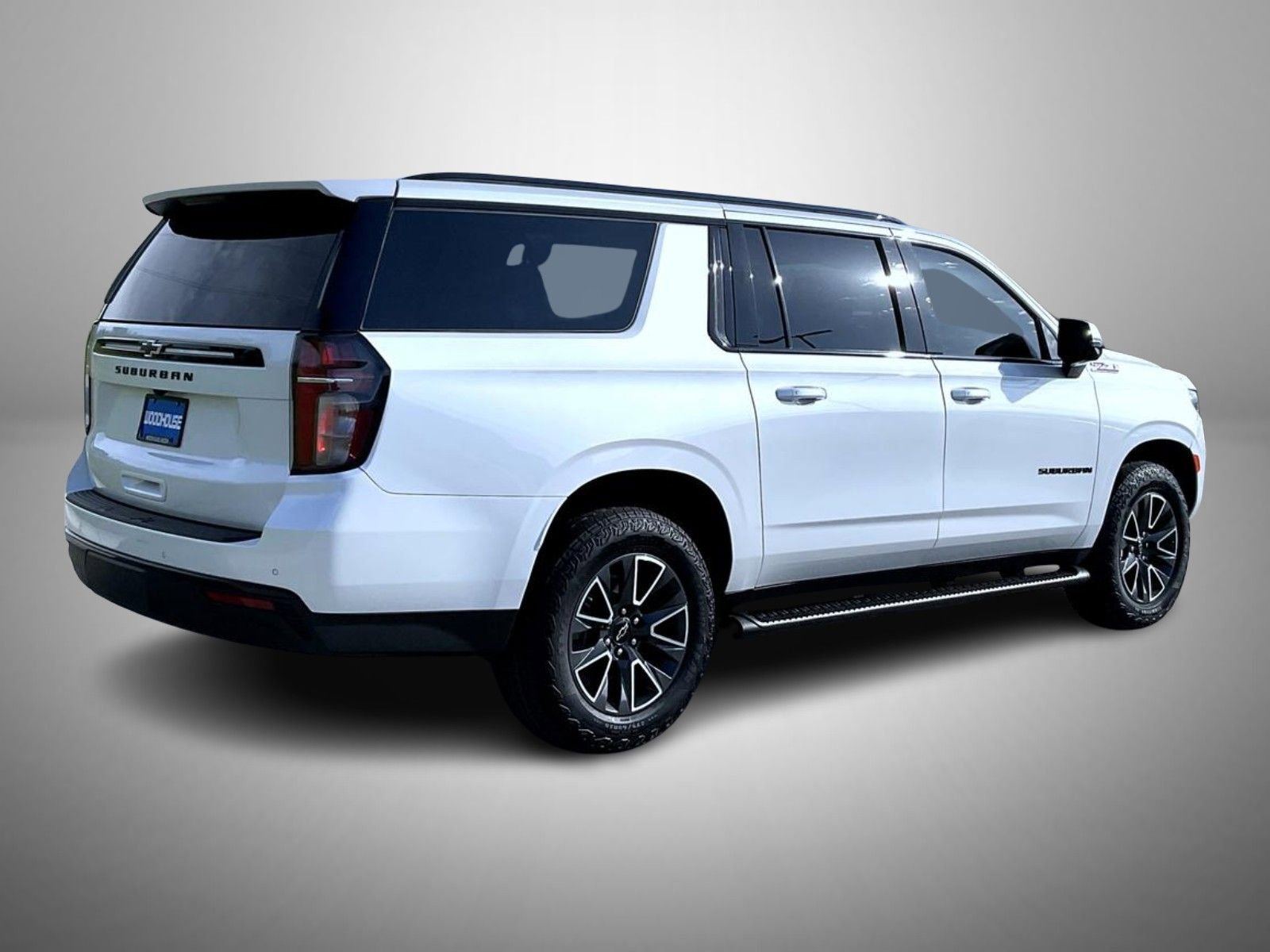 Used 2023 Chevrolet Suburban Z71 w/ Luxury Package AWD/4WD image 5