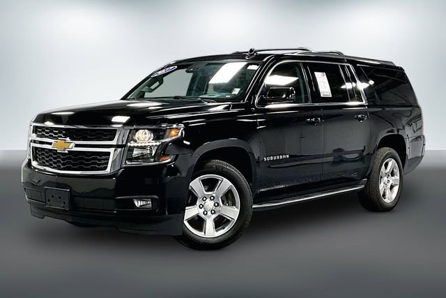 Used 2017 Chevrolet Suburban LT image 3
