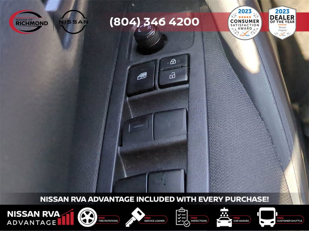 Used 2023 Toyota Corolla LE image 22