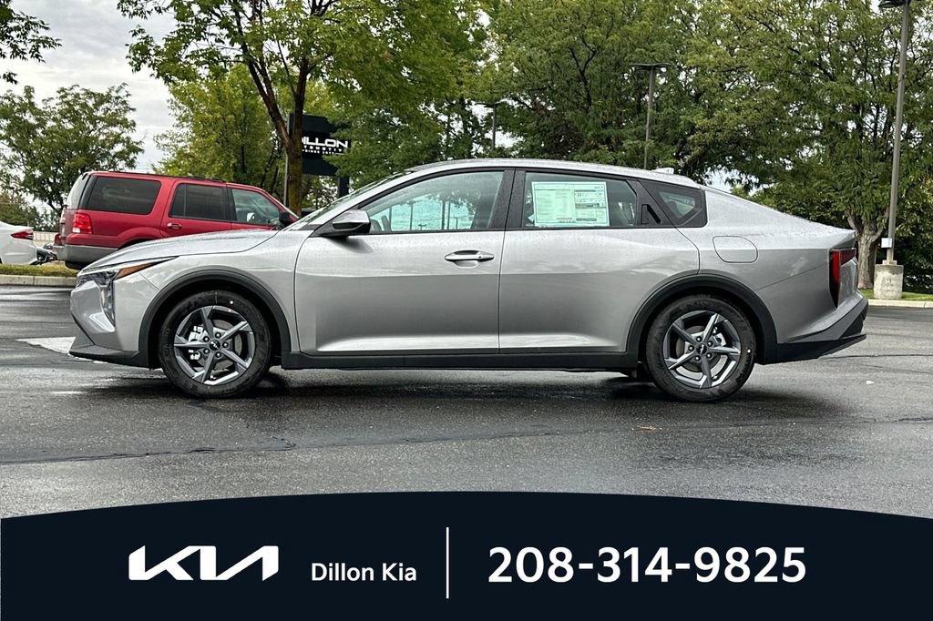 New 2026 Kia K4 FWD image 10