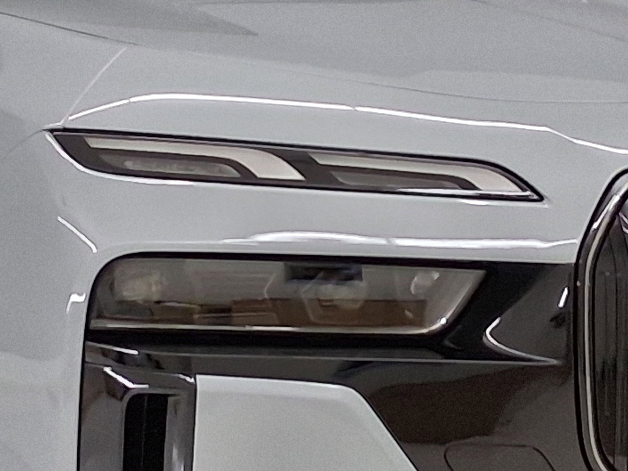 New 2026 BMW 740i w/ Premium Package image 9