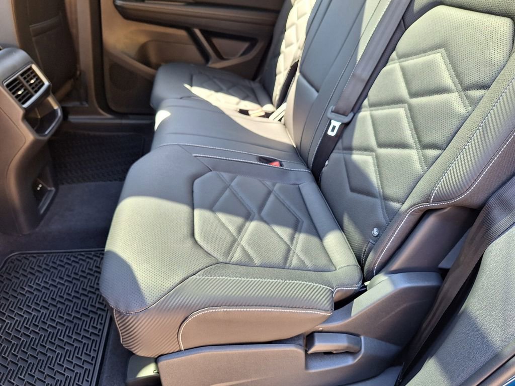 New 2026 Volkswagen Atlas Cross Sport SE image 23