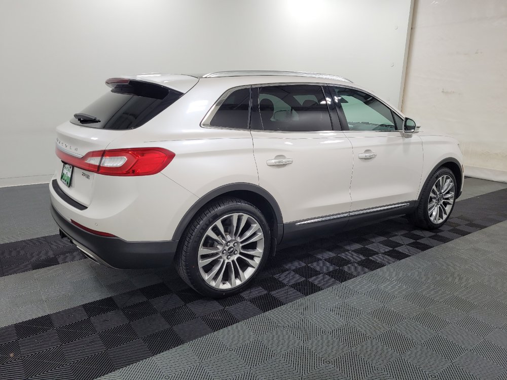 Used 2016 Lincoln MKX Reserve AWD/4WD image 10
