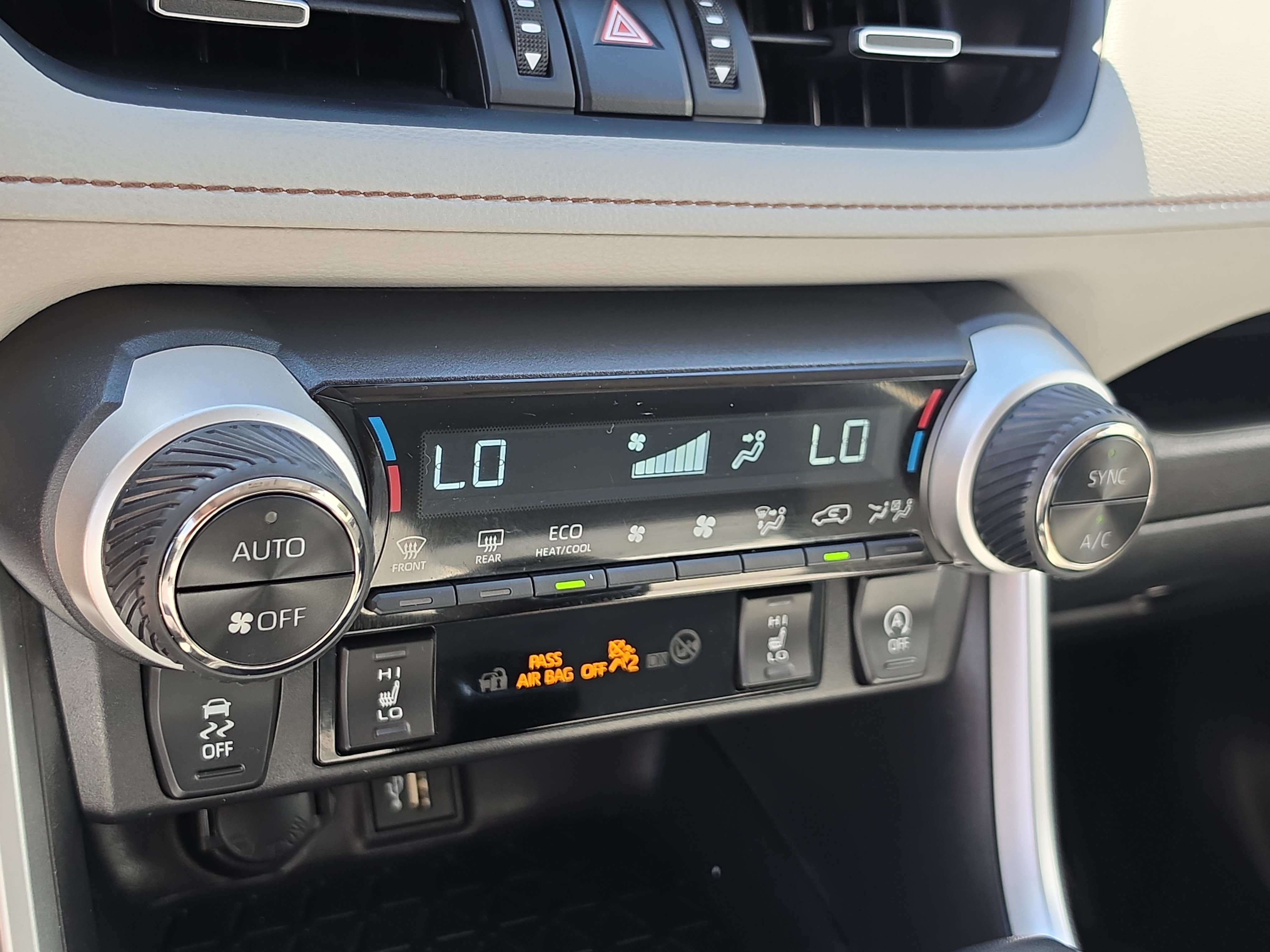 Used 2023 Toyota RAV4 XLE Premium FWD image 26