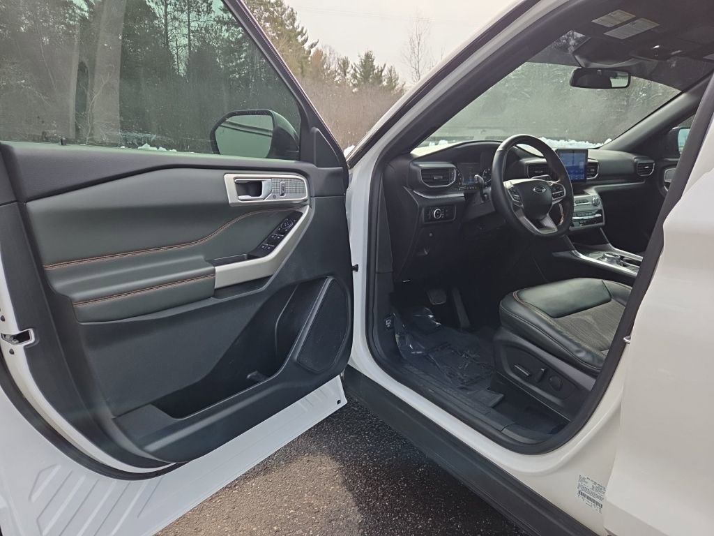 Used 2023 Ford Explorer Timberline w/ Timberline Technology Package image 9