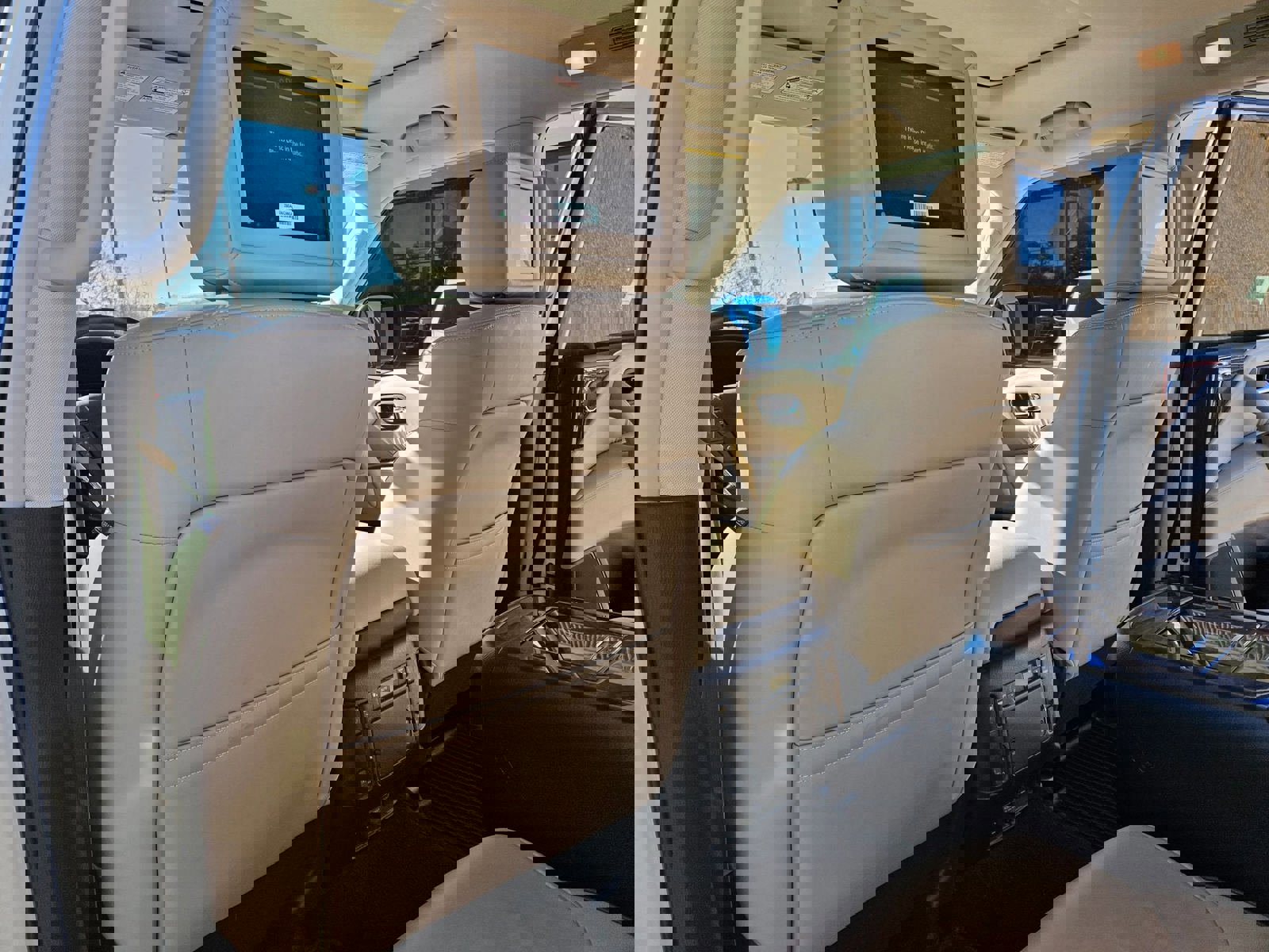 Used 2020 Nissan Armada Platinum w/ Captain's Chairs Package image 27