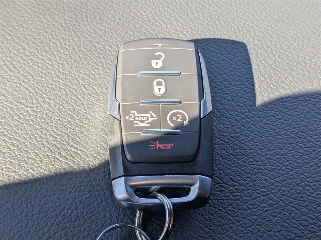 New 2026 RAM 1500 4x4 Crew Cab image 34