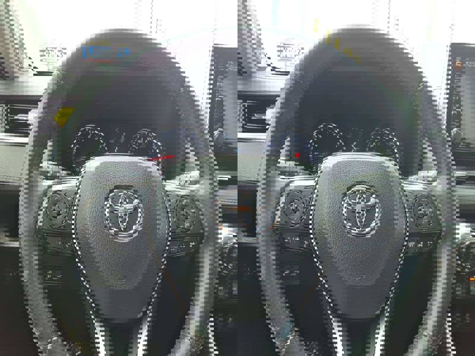 Used 2019 Toyota RAV4 XLE Premium w/ Cold Weather Package AWD/4WD image 24