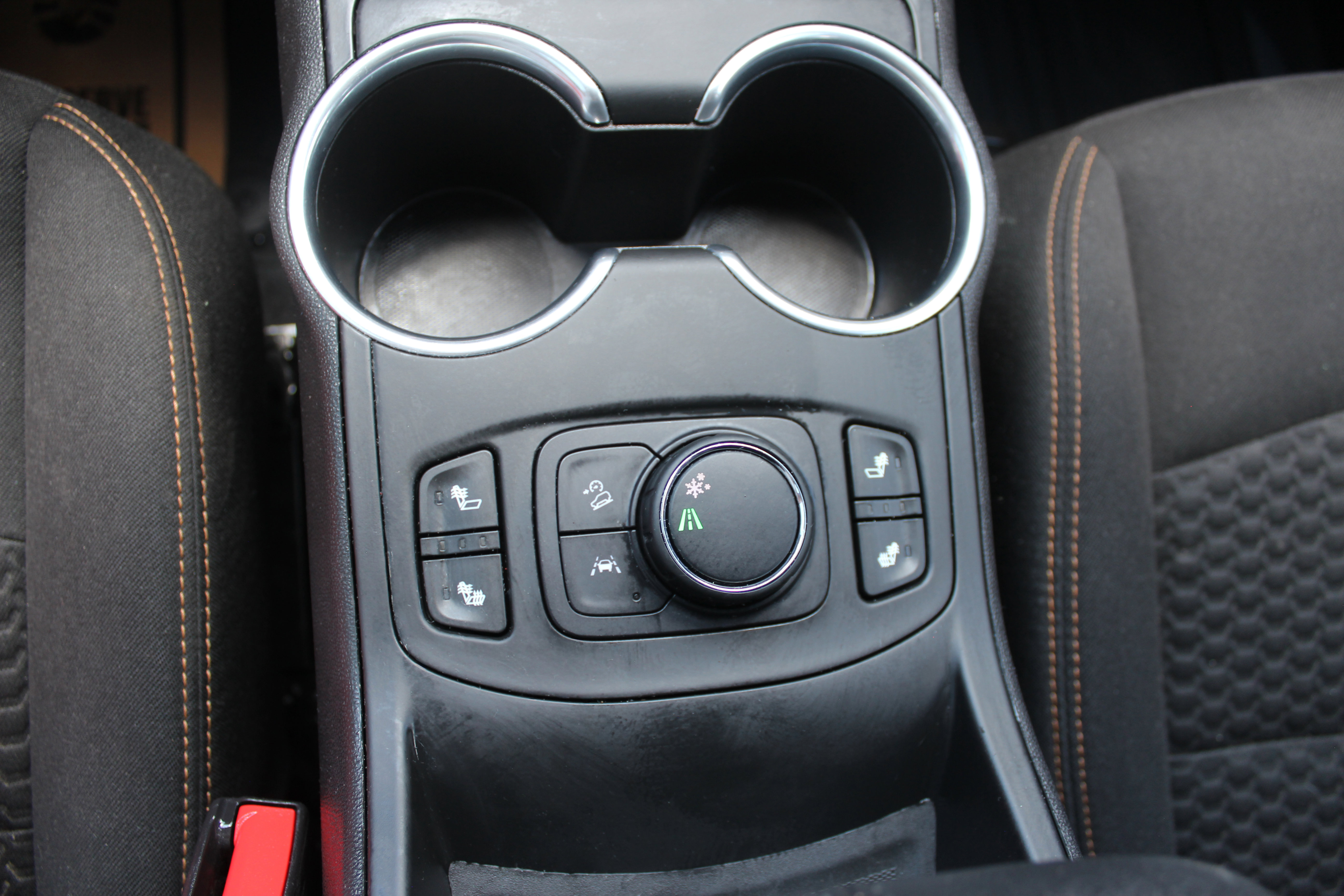 Used 2021 GMC Terrain SLE w/ Driver Convenience Package image 31