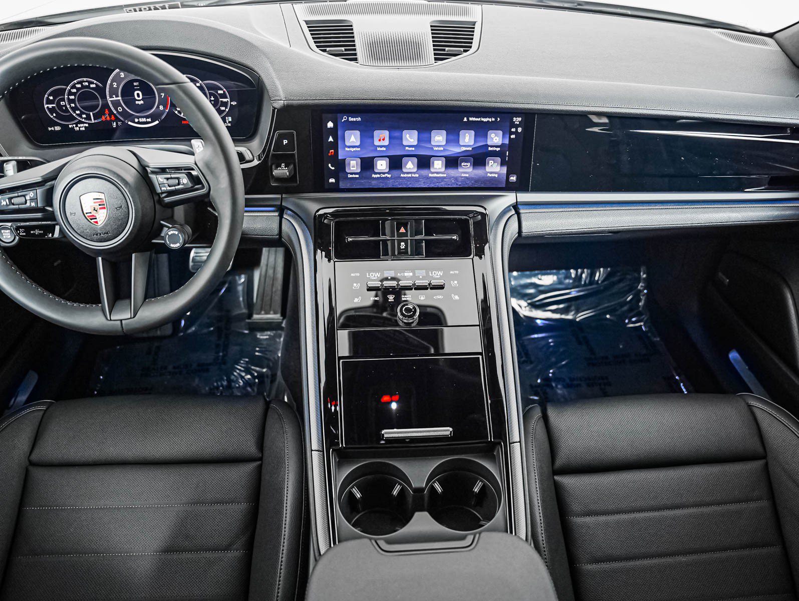 Certified 2024 Porsche Panamera RWD image 15