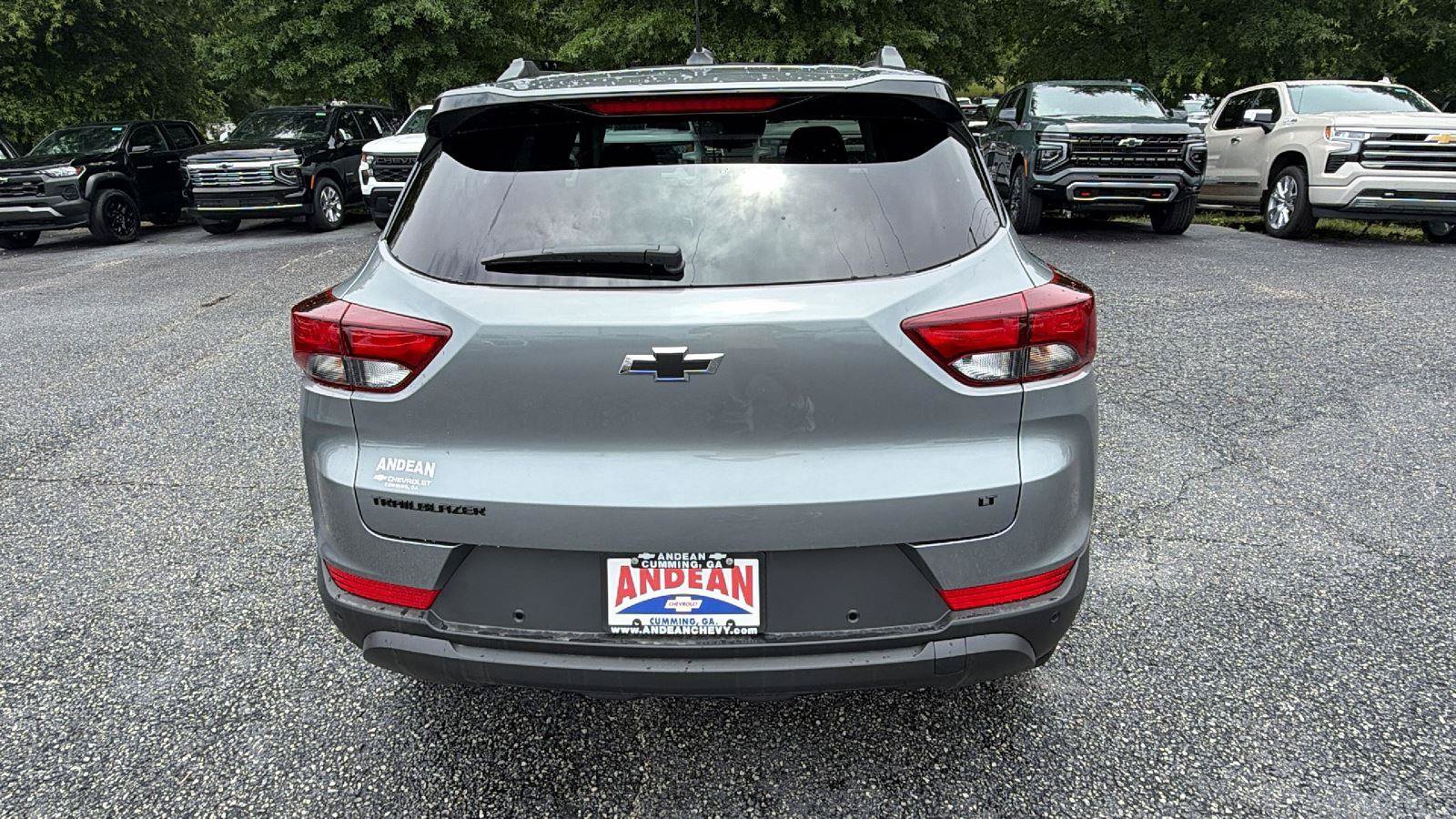 New 2026 Chevrolet TrailBlazer LT w/ Midnight Edition FWD image 9