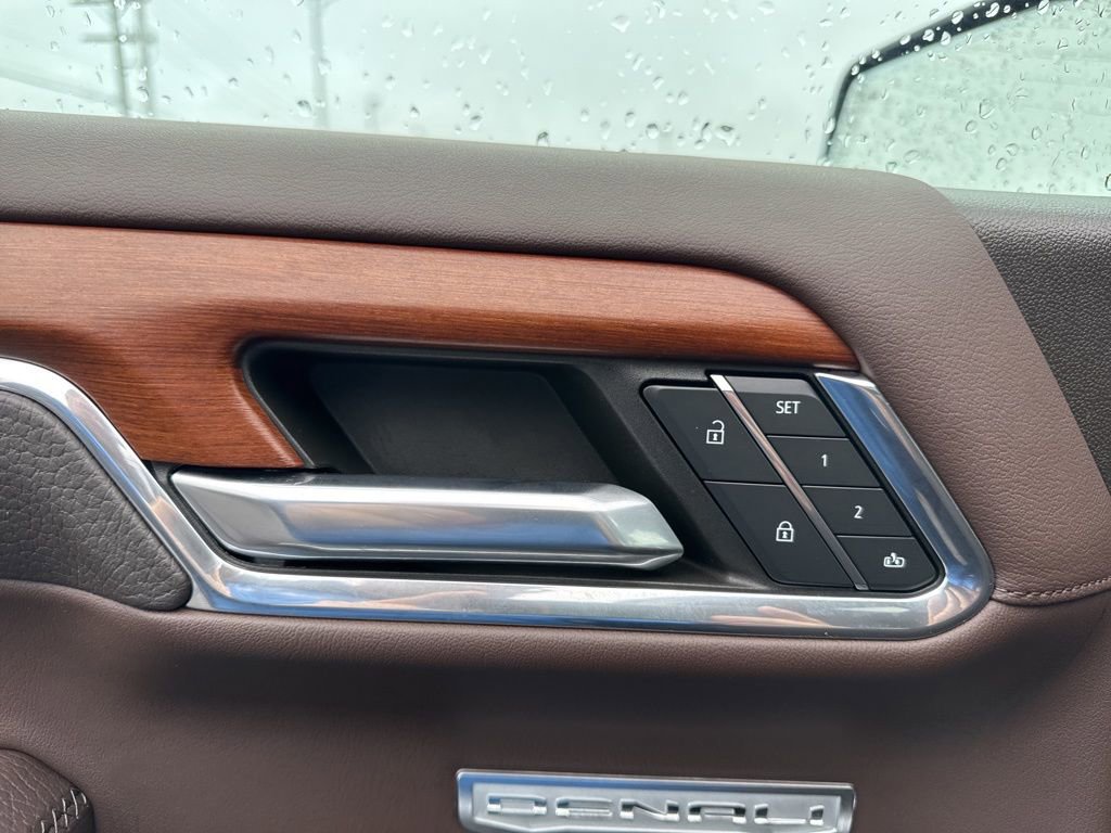 Used 2023 GMC Sierra 1500 Denali w/ Denali Reserve Package image 11