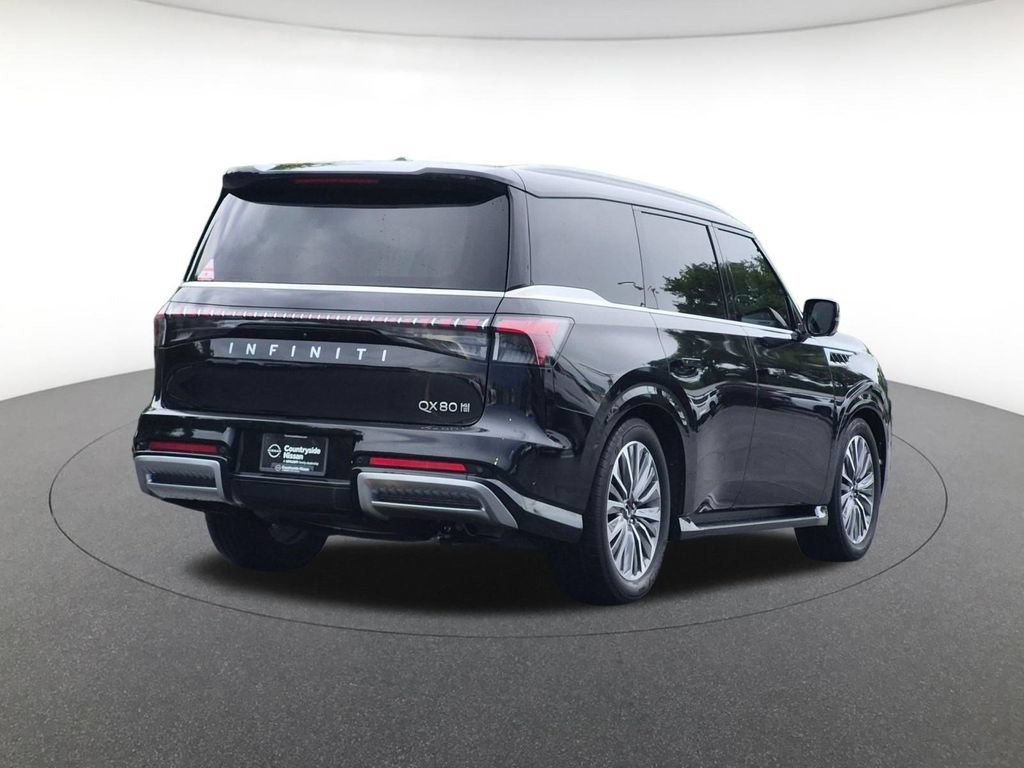 Used 2025 INFINITI QX80 Sensory AWD/4WD image 5