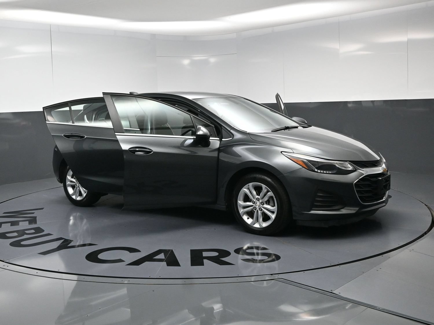 Used 2019 Chevrolet Cruze LT w/ Convenience Package FWD image 25
