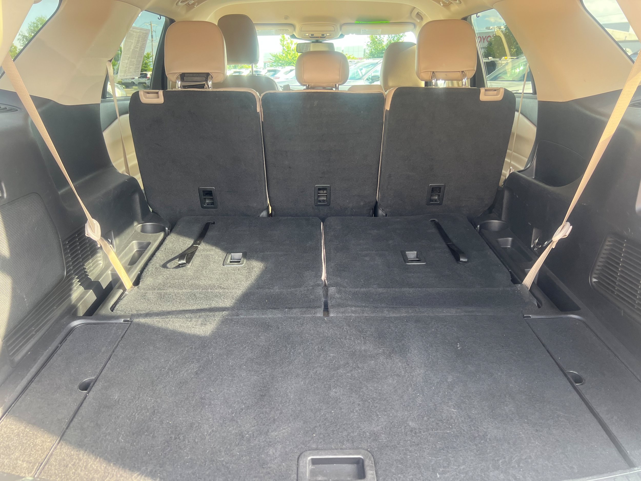 Used 2022 Ford Explorer Limited RWD image 12
