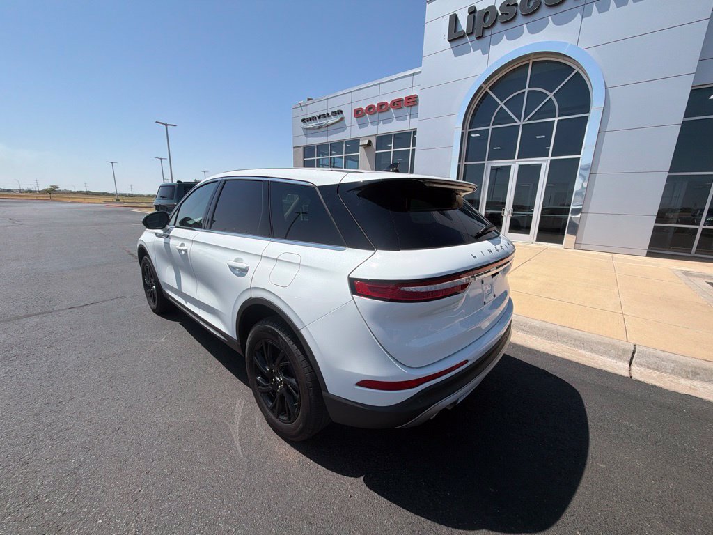 Used 2025 Lincoln Corsair FWD image 3