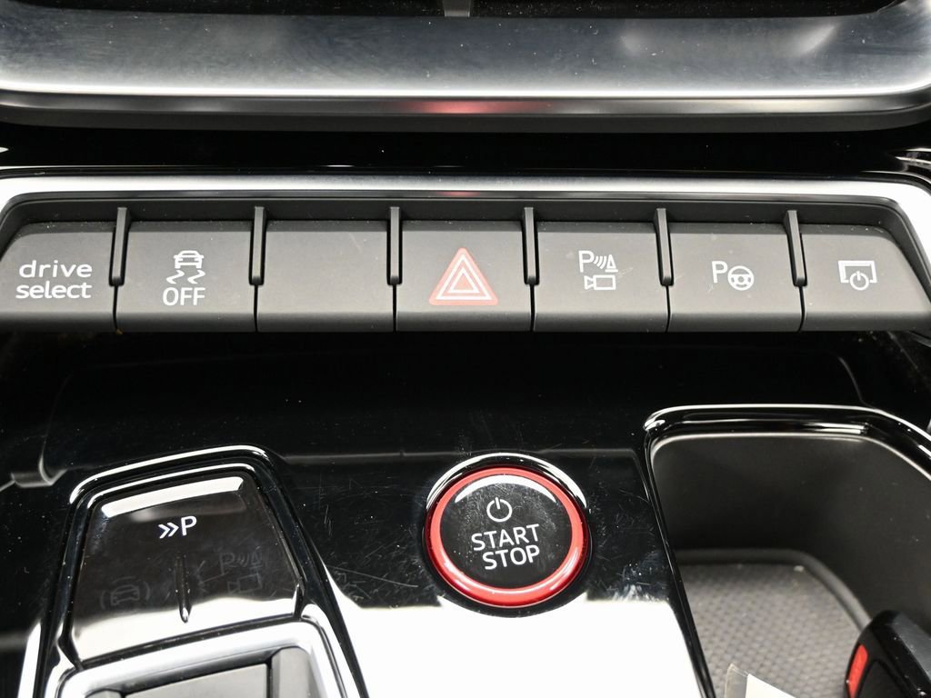 Used 2023 Audi RS e-tron GT w/ Carbon Performance Package image 28