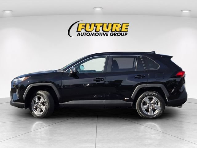 Certified 2024 Toyota RAV4 LE AWD/4WD image 9