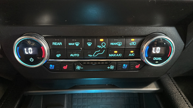Used 2021 Ford Expedition Max XLT AWD/4WD image 18