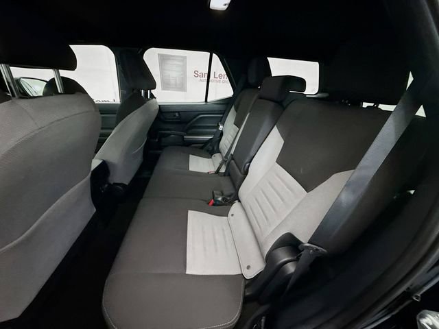 Used 2025 Toyota 4Runner TRD Off-Road image 24