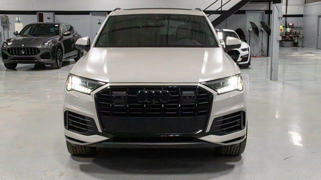 Used 2021 Audi Q7 3.0T Prestige image 3