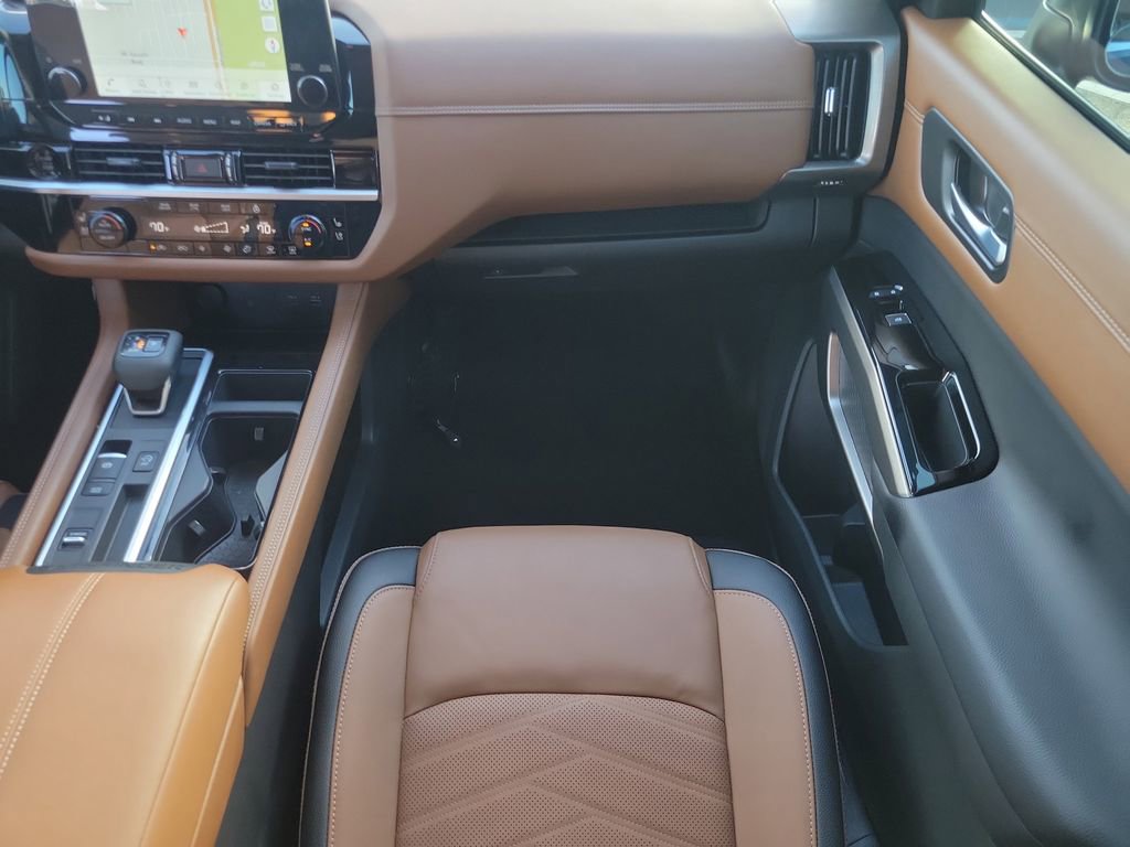 Used 2025 Nissan Pathfinder Platinum w/ Cargo Package image 13