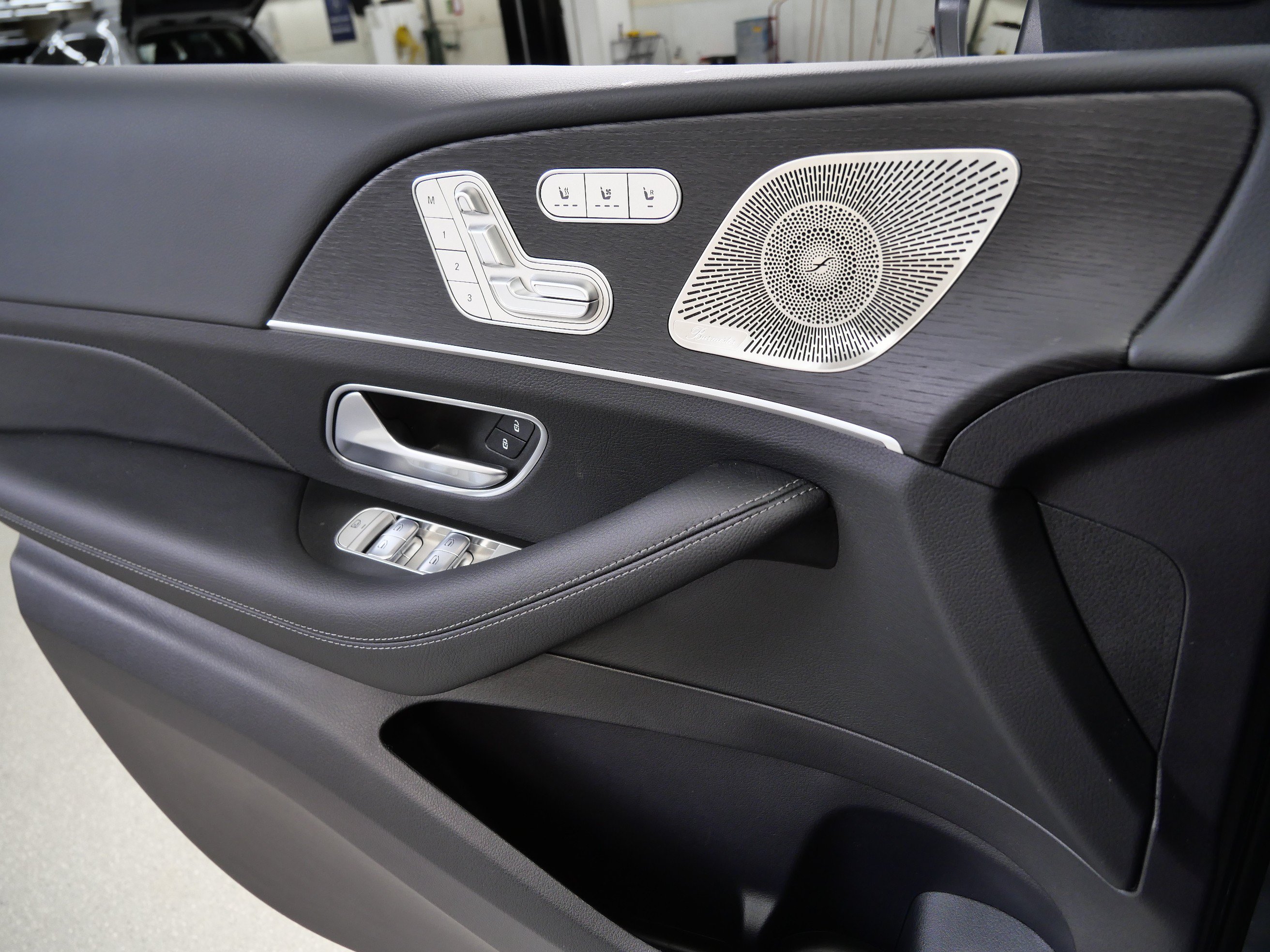 New 2026 Mercedes-Benz GLS 450 4MATIC image 13