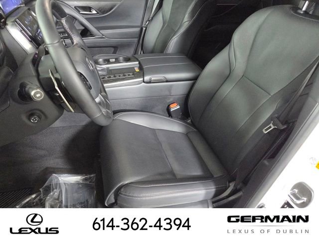 Used 2025 Lexus LX 600 4WD w/ Appearance Package image 17
