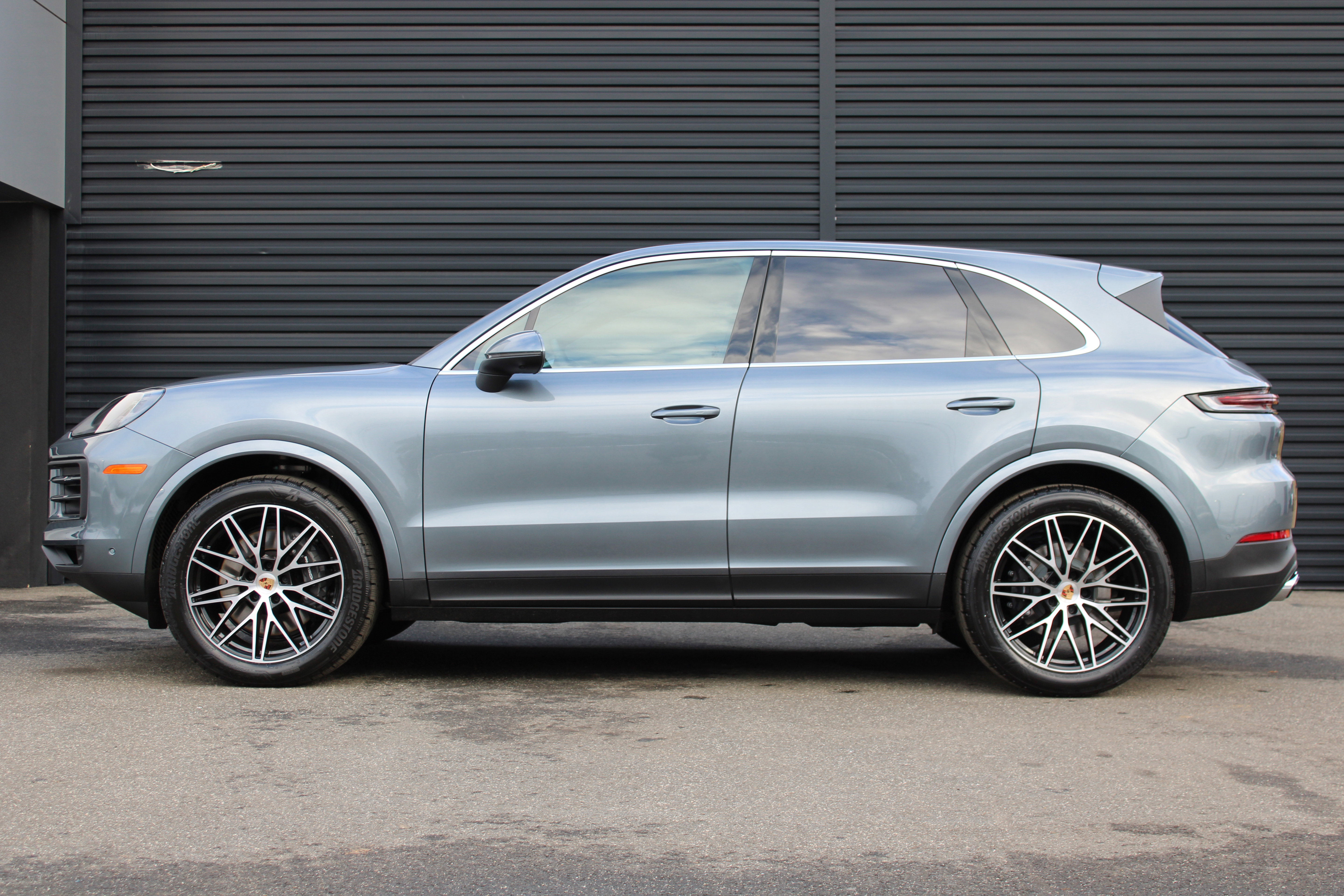 New 2026 Porsche Cayenne image 2