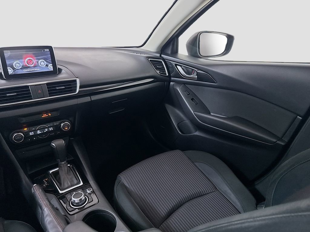 Used 2016 MAZDA MAZDA3 i Touring w/ Popular Equipment Package FWD image 20
