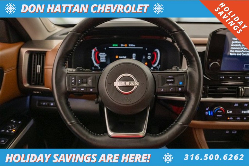 Used 2023 Nissan Pathfinder Platinum w/ Cargo Package image 6