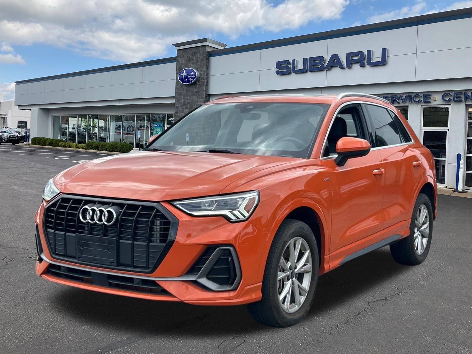 Used 2023 Audi Q3 2.0T Premium AWD/4WD image 3