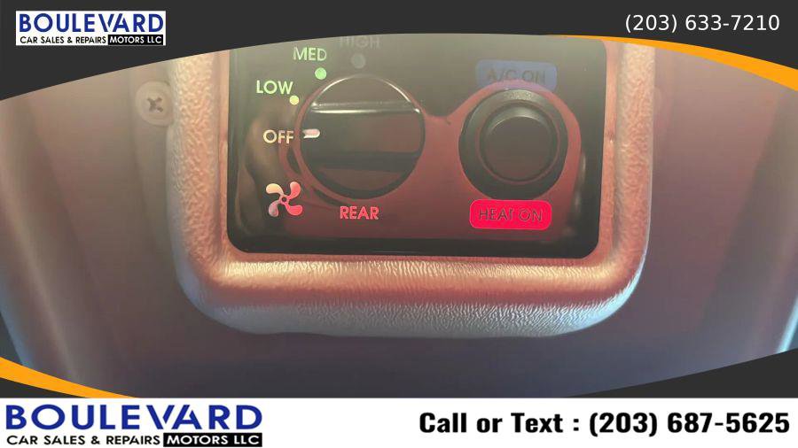 Used 2021 RAM ProMaster 2500 w/ Convenience Group FWD image 32