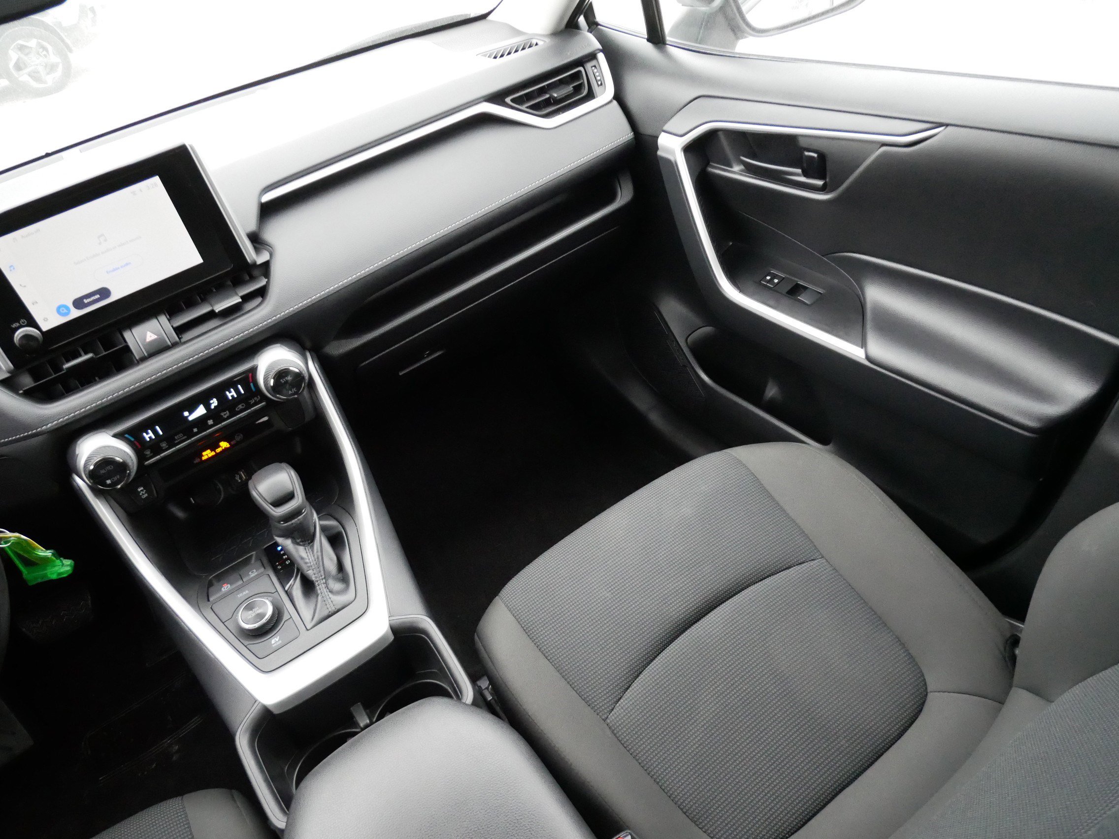 Used 2025 Toyota RAV4 LE image 11