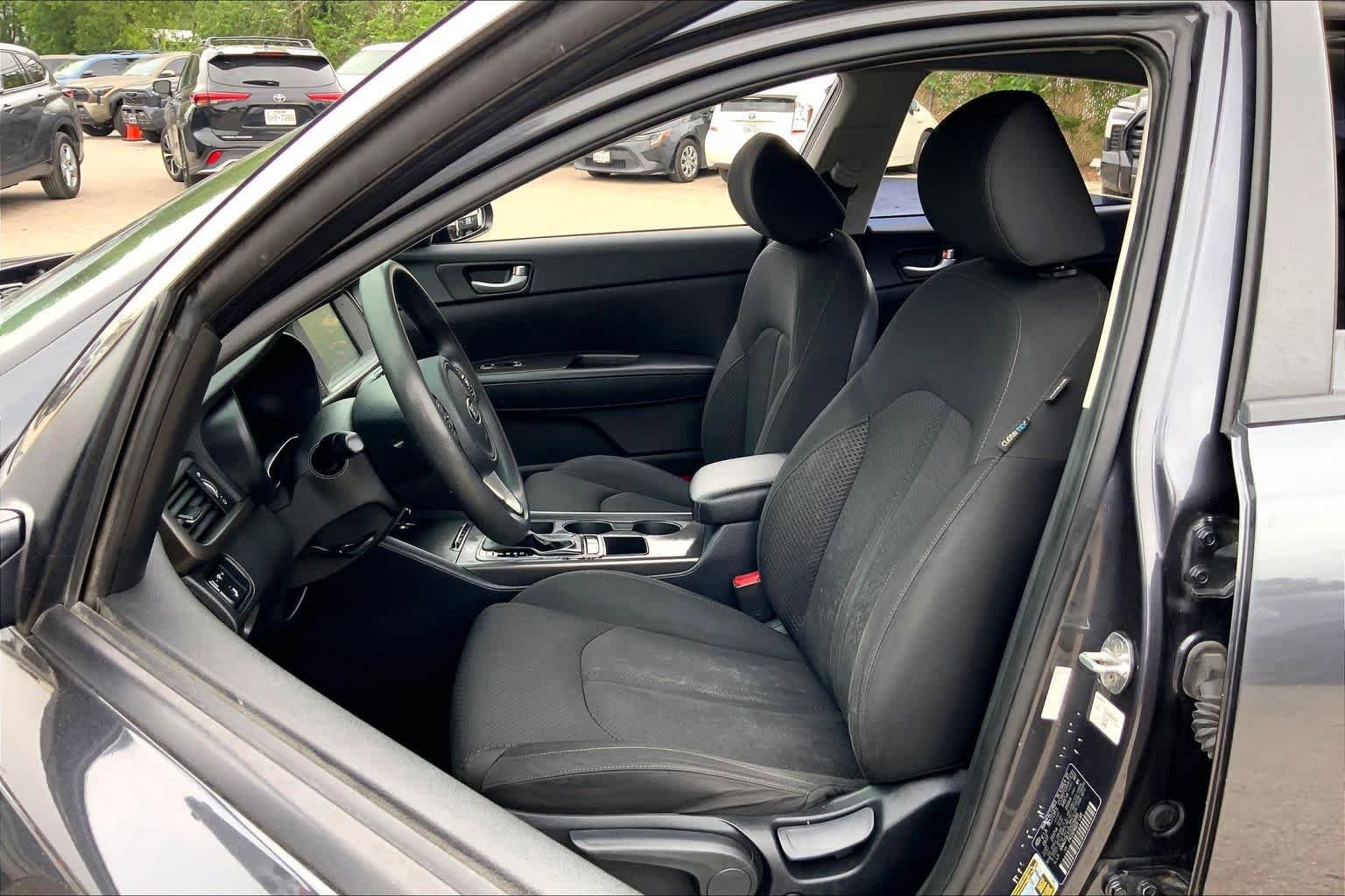 Used 2018 Kia Optima LX FWD image 8