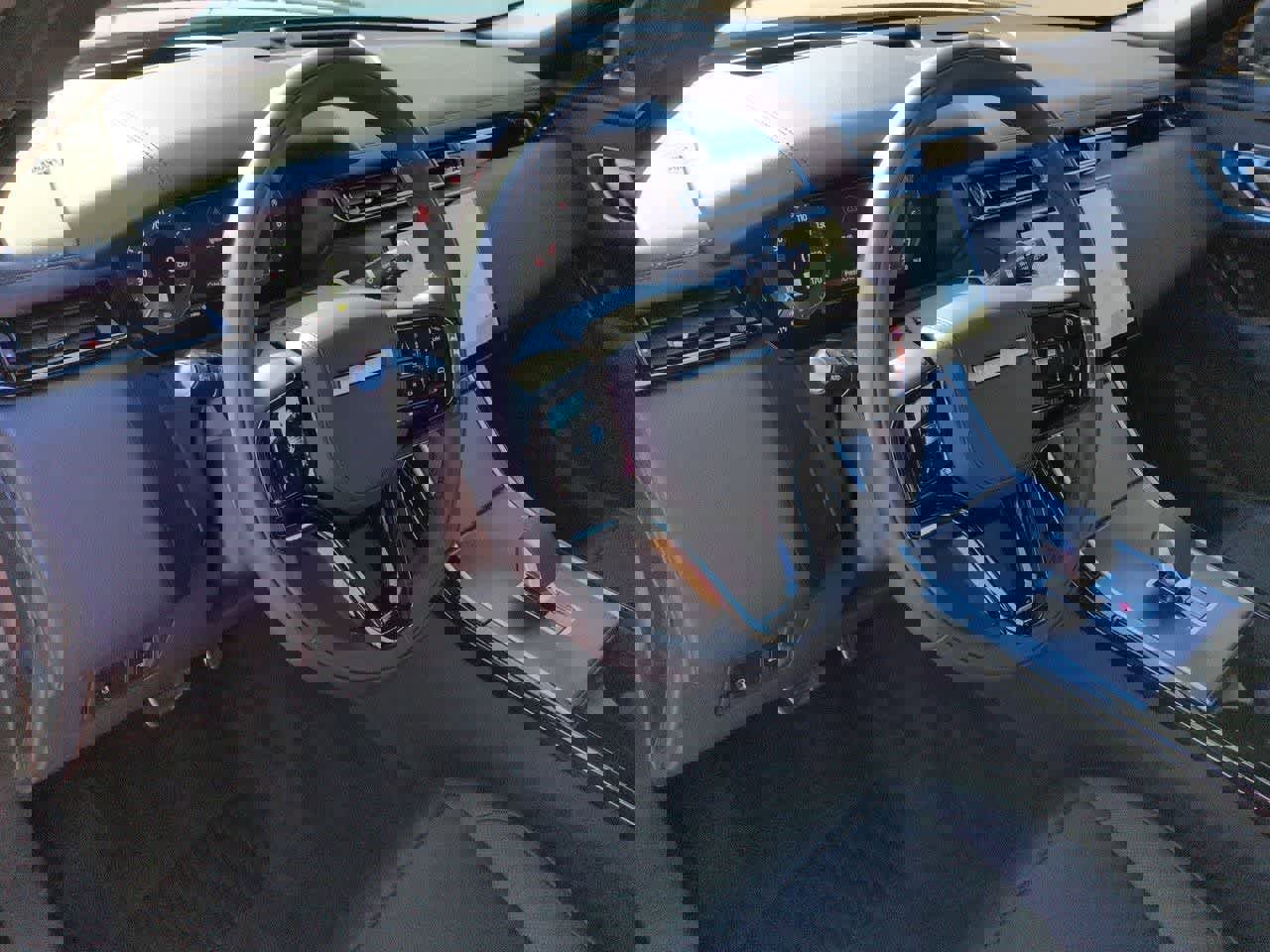 New 2026 Land Rover Range Rover Velar Dynamic SE AWD/4WD image 2