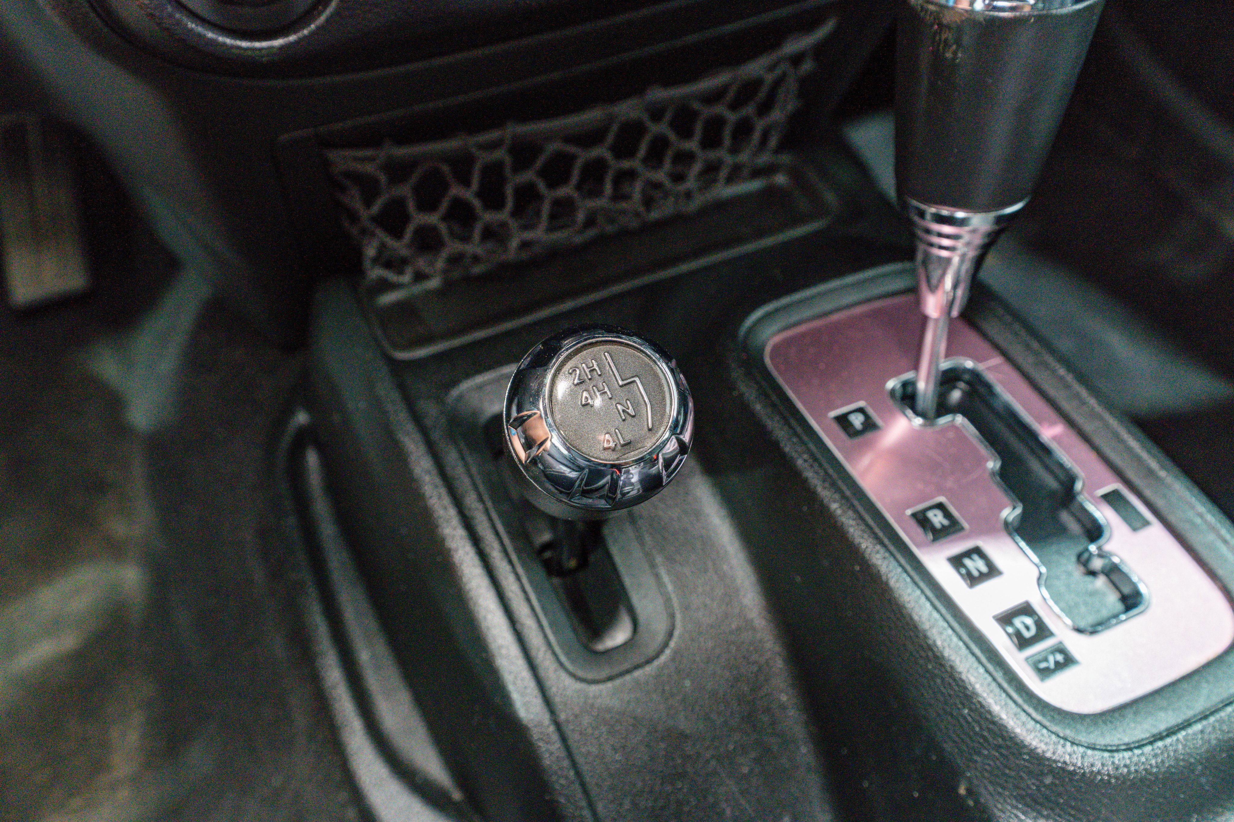 Used 2017 Jeep Wrangler Unlimited Rubicon w/ Dual Top Group image 21