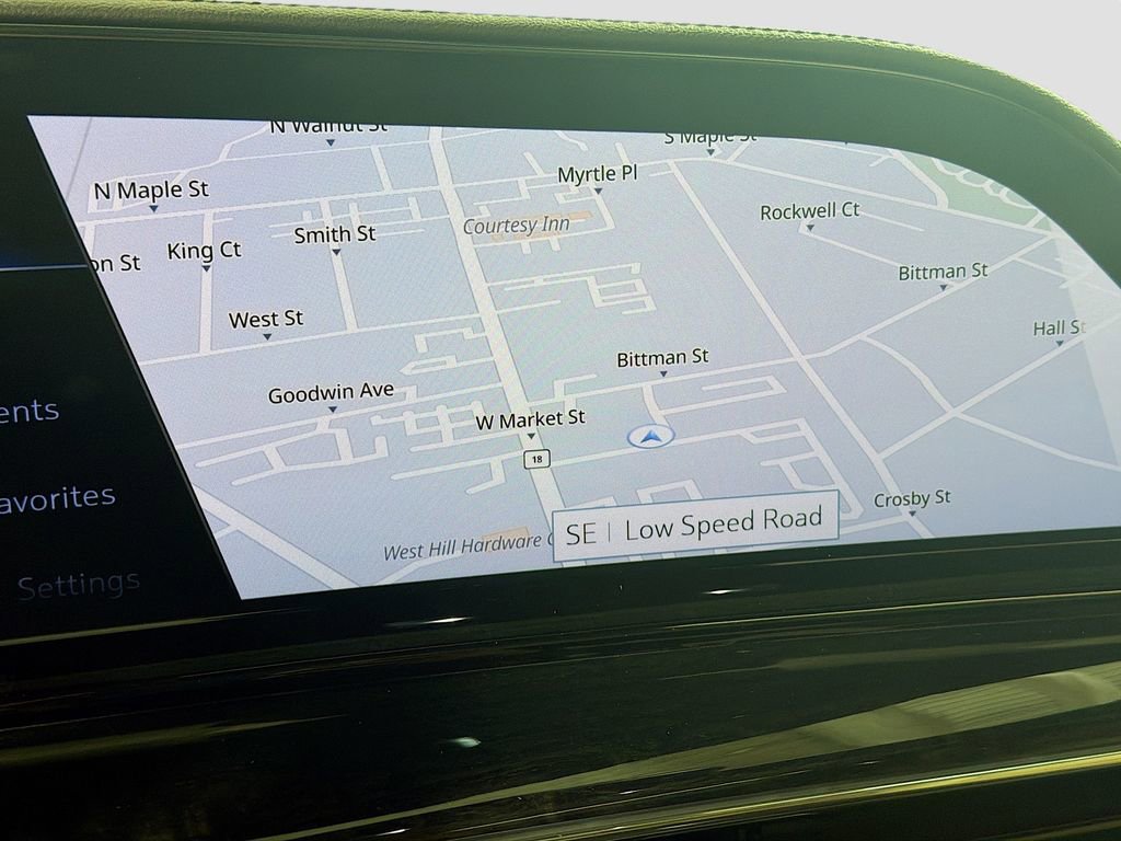 Used 2024 Cadillac Escalade Premium Luxury image 13