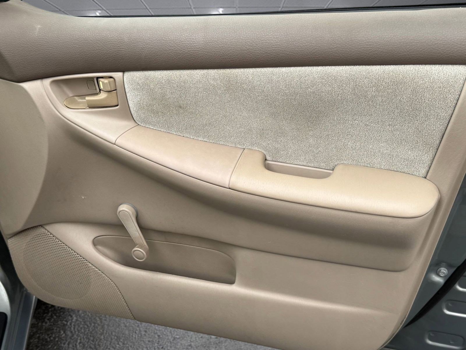 Used 2003 Toyota Corolla CE image 27