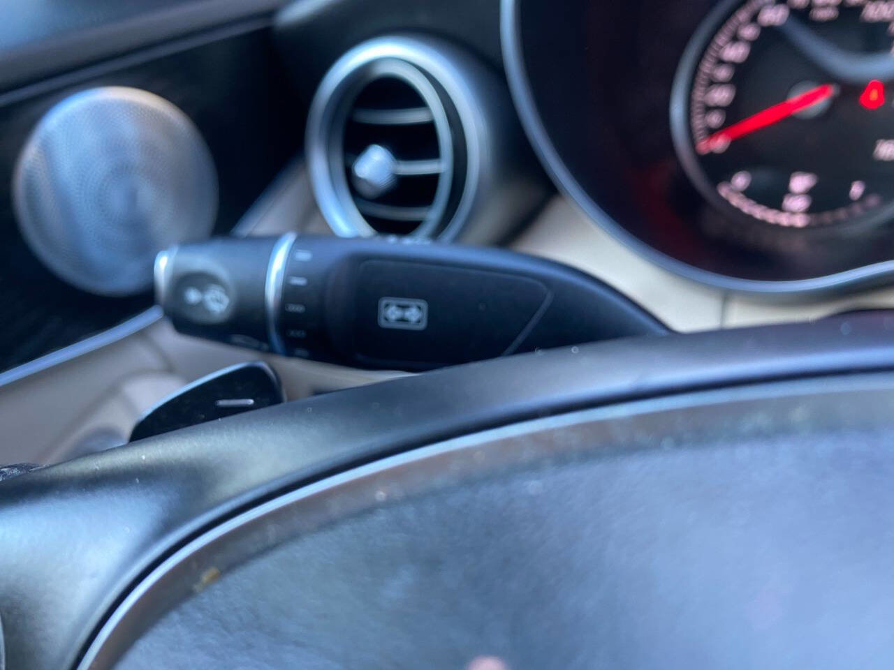 Used 2017 Mercedes-Benz C 300 4MATIC Sedan image 28