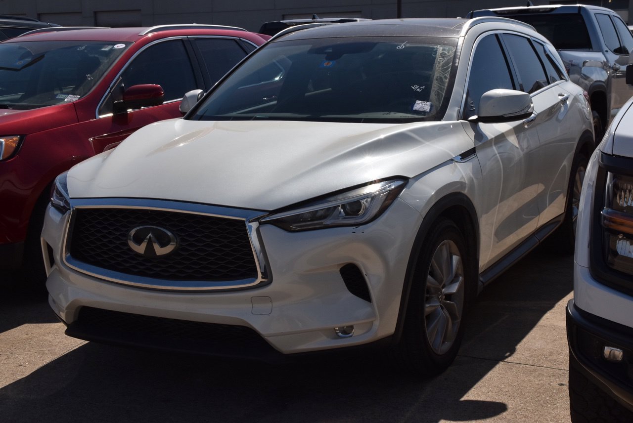 Used 2021 INFINITI QX50 Luxe FWD image 2