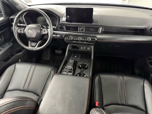 Certified 2025 Honda Pilot TrailSport image 15