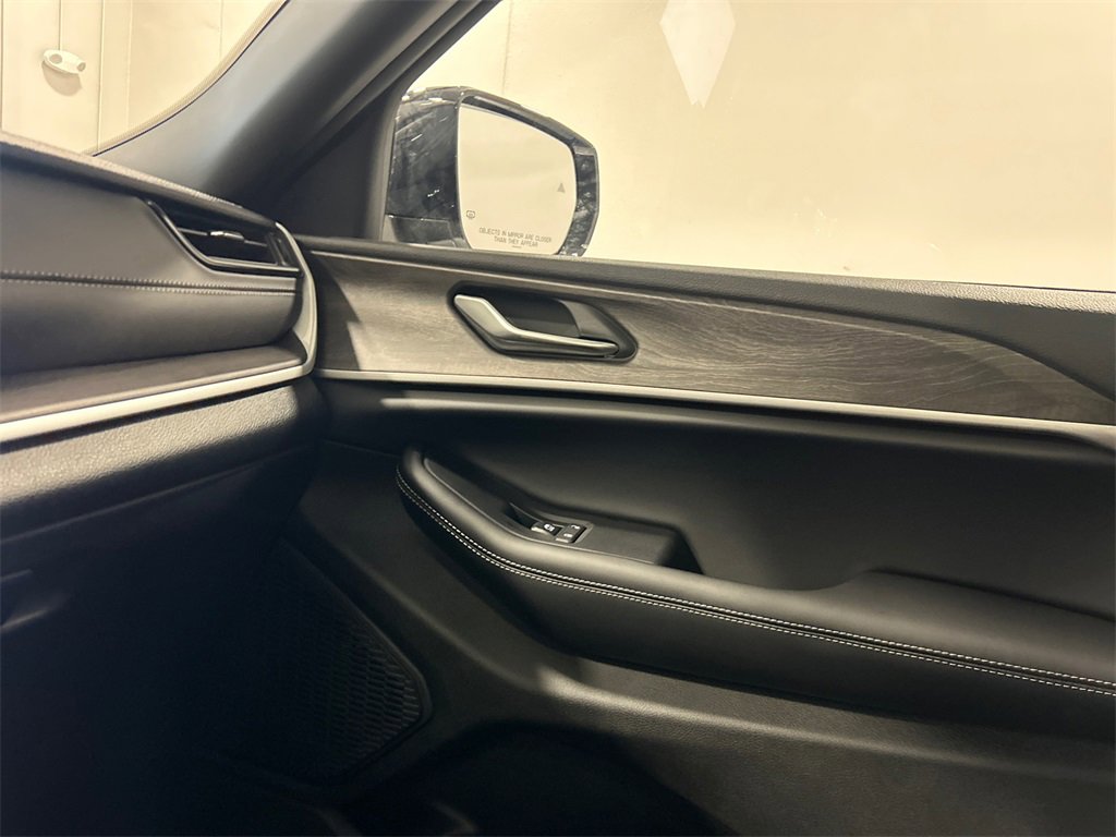 New 2026 Jeep Grand Cherokee Laredo image 25