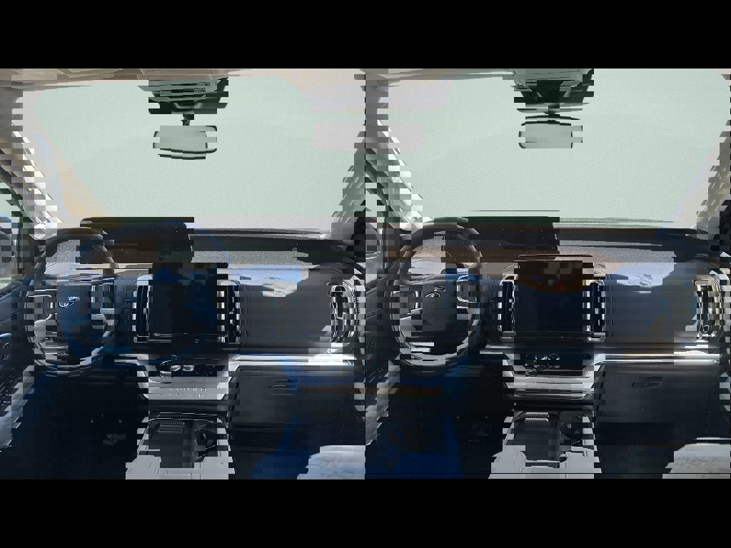 Used 2025 Ford Expedition Max Platinum w/ Driver's Package AWD/4WD image 16