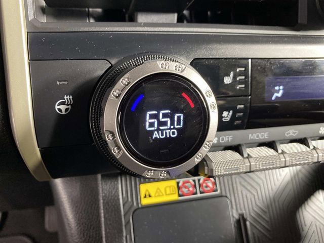 Used 2025 Toyota Tacoma Limited AWD/4WD image 21