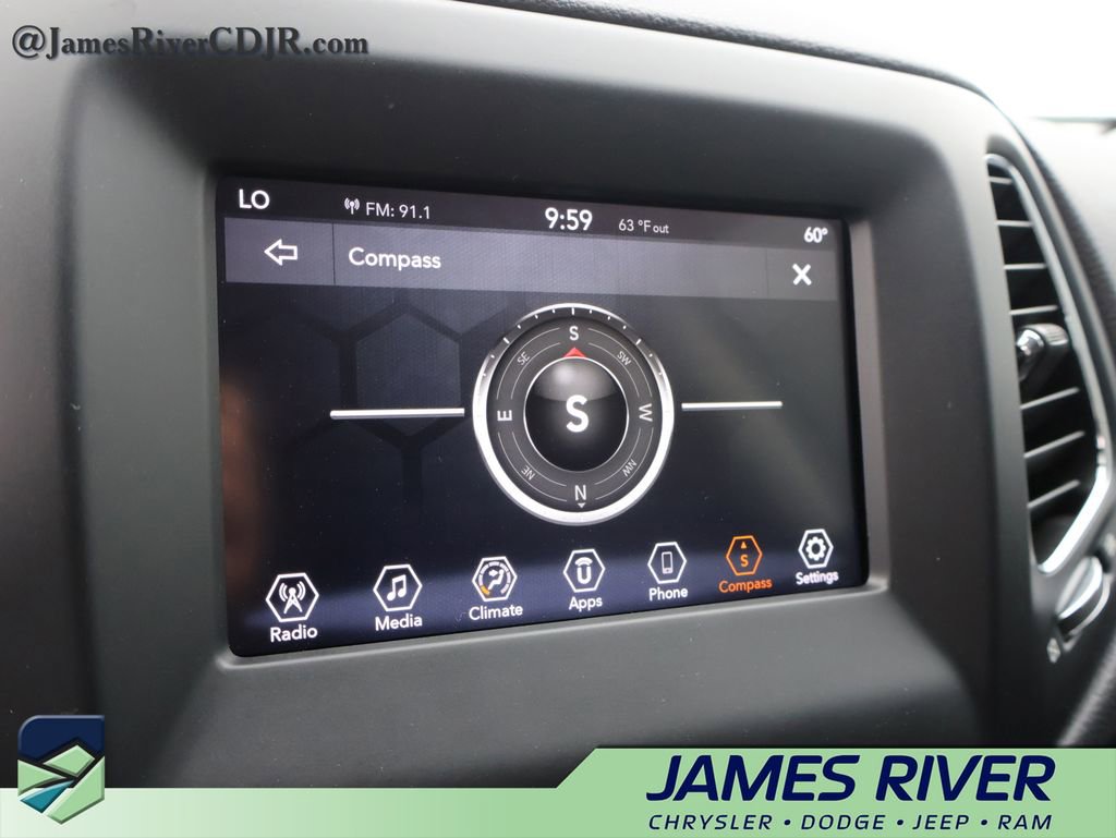 Used 2020 Jeep Compass Latitude image 34
