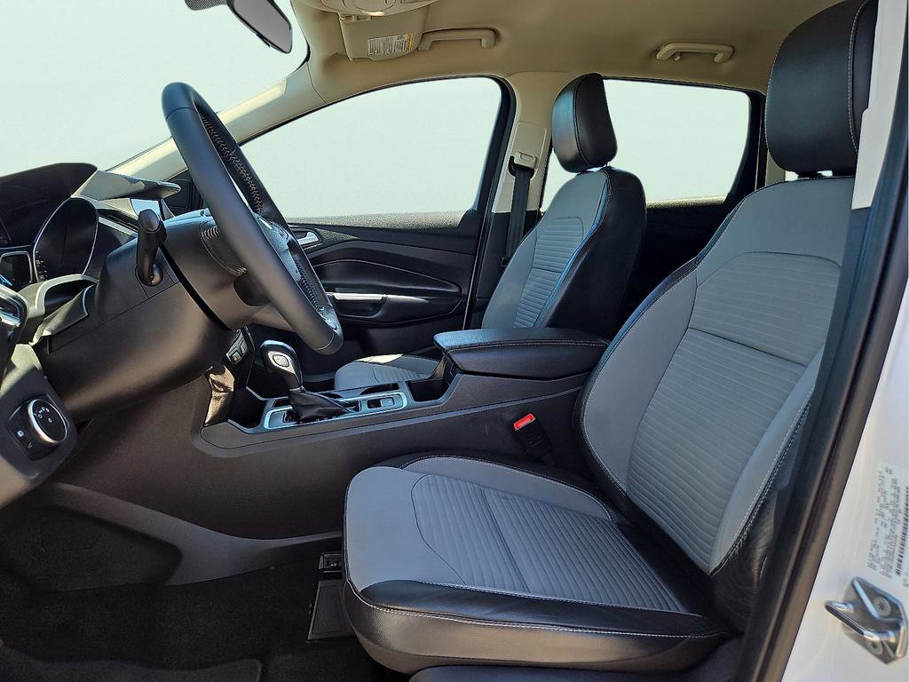 Used 2019 Ford Escape SE FWD image 11